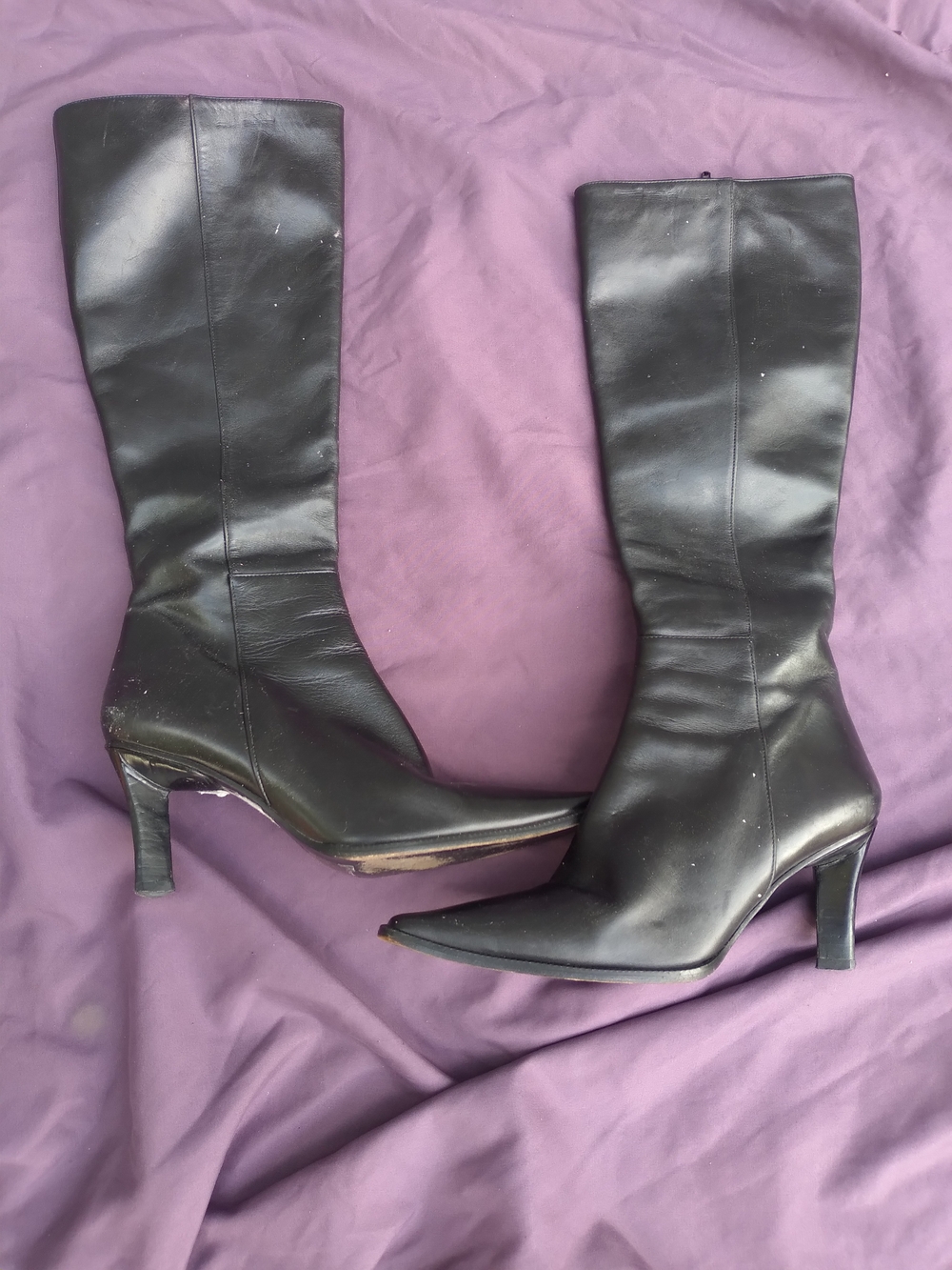 Women's Black Pointed-Toe Mid-Heel Knee Booties